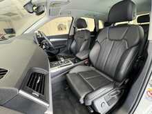 Audi Q5 TFSI Sport 