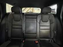 Volvo V60 D3 R-Design 