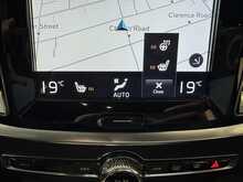 Volvo V60 D3 R-Design 
