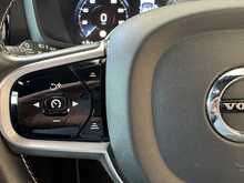 Volvo V60 D3 R-Design 