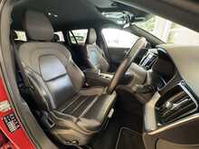 Volvo V60 D3 R-Design 