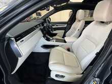 Jaguar F-PACE P250i R-Dynamic SE 