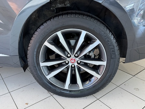 2.0 P250i R-Dynamic SE SUV 5dr Petrol Auto AWD Euro 6 (s/s) (250 ps)