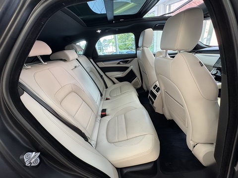 2.0 P250i R-Dynamic SE SUV 5dr Petrol Auto AWD Euro 6 (s/s) (250 ps)