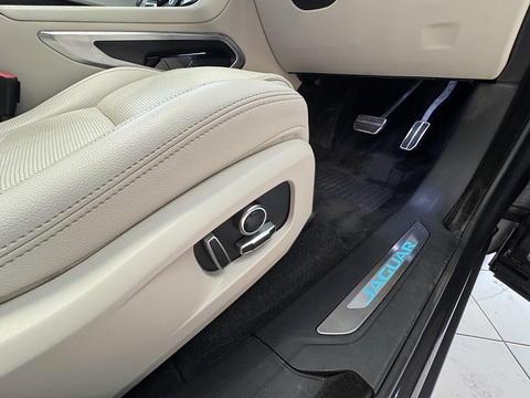 2.0 P250i R-Dynamic SE SUV 5dr Petrol Auto AWD Euro 6 (s/s) (250 ps)
