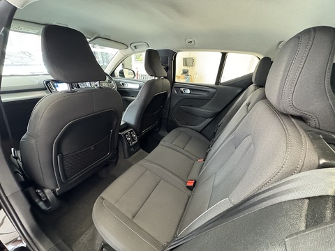 1.5h T4 Recharge 10.7kWh Core SUV 5dr Petrol Plug-in Hybrid Auto Euro 6 (s/s) (211 ps)