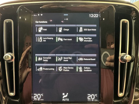 1.5h T4 Recharge 10.7kWh Core SUV 5dr Petrol Plug-in Hybrid Auto Euro 6 (s/s) (211 ps)