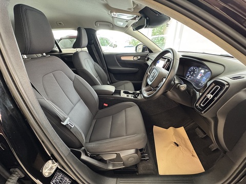 1.5h T4 Recharge 10.7kWh Core SUV 5dr Petrol Plug-in Hybrid Auto Euro 6 (s/s) (211 ps)