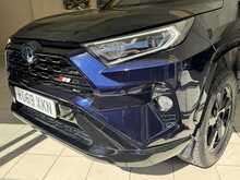 Toyota RAV4 VVT-h Dynamic 