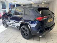 Toyota RAV4 VVT-h Dynamic 