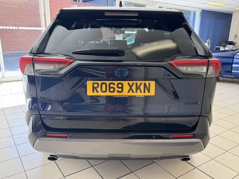 2.5 VVT-h Dynamic SUV 5dr Petrol Hybrid CVT Euro 6 (s/s) (218 ps)