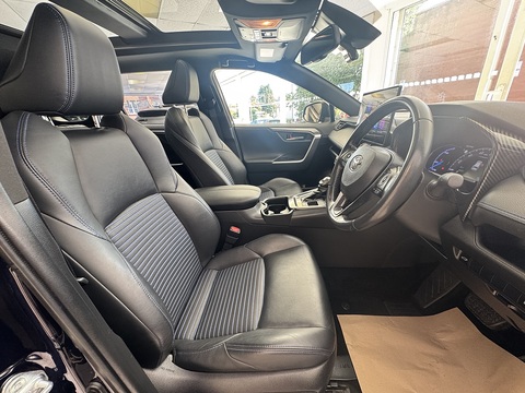 2.5 VVT-h Dynamic SUV 5dr Petrol Hybrid CVT Euro 6 (s/s) (218 ps)