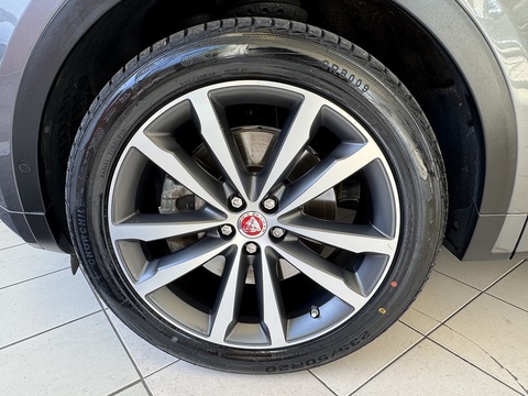 2.0 P200 R-Dynamic HSE SUV 5dr Petrol Auto AWD Euro 6 (s/s) (200 ps)
