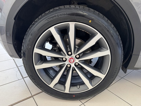 2.0 P200 R-Dynamic HSE SUV 5dr Petrol Auto AWD Euro 6 (s/s) (200 ps)