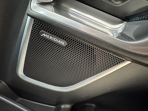 2.0 P200 R-Dynamic HSE SUV 5dr Petrol Auto AWD Euro 6 (s/s) (200 ps)
