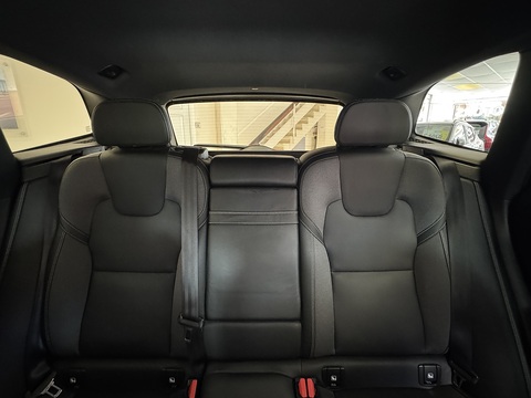 2.0 B5 MHEV R-Design SUV 5dr Petrol Hybrid Auto Euro 6 (s/s) (250 ps)