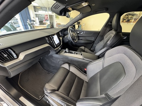 2.0 B5 MHEV R-Design SUV 5dr Petrol Hybrid Auto Euro 6 (s/s) (250 ps)