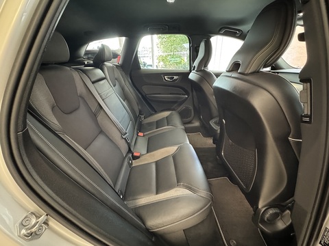2.0 B5 MHEV R-Design SUV 5dr Petrol Hybrid Auto Euro 6 (s/s) (250 ps)