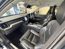 Volvo XC60 B5 MHEV Inscription 