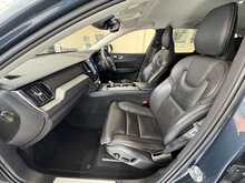 Volvo XC60 B5 MHEV Inscription 