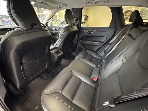 2.0 B4 MHEV Inscription SUV 5dr Diesel Hybrid Auto AWD Euro 6 (s/s) (197 ps)