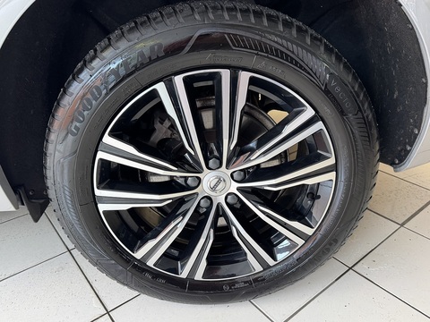 2.0 B4 MHEV Inscription SUV 5dr Diesel Hybrid Auto AWD Euro 6 (s/s) (197 ps)