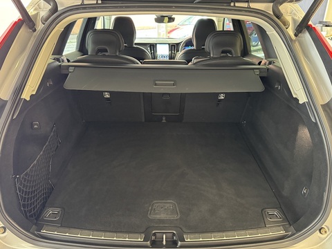 2.0 B4 MHEV Inscription SUV 5dr Diesel Hybrid Auto AWD Euro 6 (s/s) (197 ps)