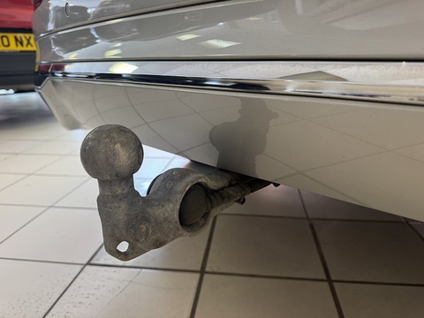 2.0 B4 MHEV Inscription SUV 5dr Diesel Hybrid Auto AWD Euro 6 (s/s) (197 ps)