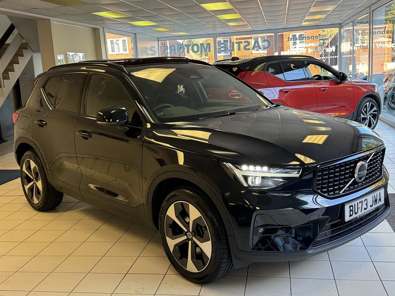 2022 Volvo XC40