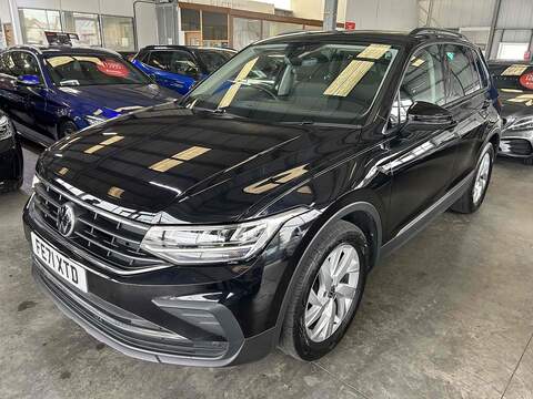Volkswagen Tiguan TSI Life - U10008