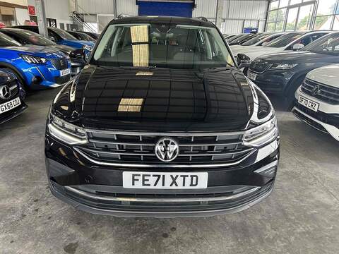 Volkswagen Tiguan TSI Life - U10008