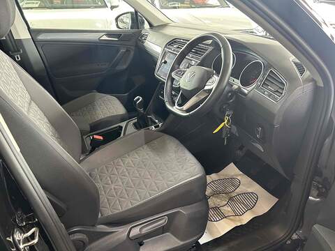 Volkswagen Tiguan TSI Life - U10008