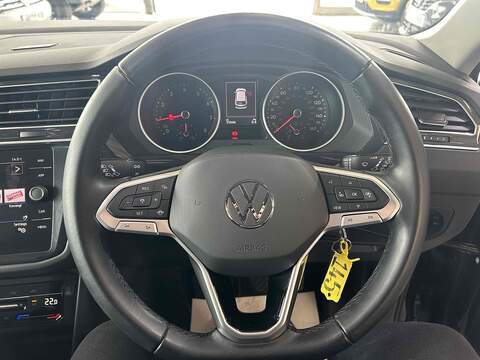 Volkswagen Tiguan TSI Life - U10008