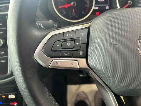 Volkswagen Tiguan TSI Life - U10008