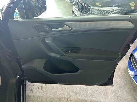 Volkswagen Tiguan TSI Life - U10008