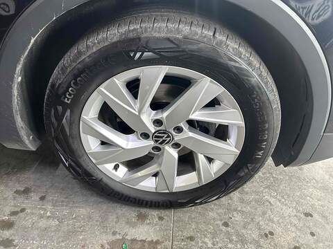 Volkswagen Tiguan TSI Life - U10008