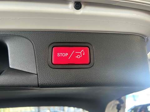 Mercedes-Benz GLC 2.1 GLC220d Urban Edition SUV 5dr Diesel G-Tronic+ 4MATIC Euro 6 (s/s) (170 ps) - U10017