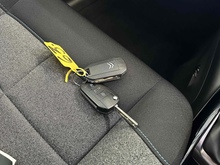 Citroen C4 Cactus BlueHDi Flair - Thumb 17