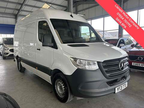 Mercedes-Benz Sprinter 2.0 C300d AMG Line (Premium Plus) Saloon 4dr Diesel G-Tronic+ Euro 6 (s/s) (245 ps)