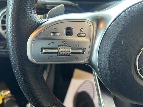 Mercedes-Benz GLB 2.0 GLB220d AMG Line (Premium) SUV 5dr Diesel 8G-DCT 4MATIC Euro 6 (s/s) (5 Seat) (190 ps) - U10229