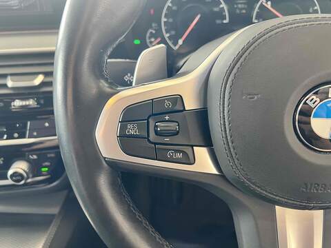 BMW 5 Series 2.0 520d M Sport Touring 5dr Diesel Auto Euro 6 (s/s) (190 ps) - U10230