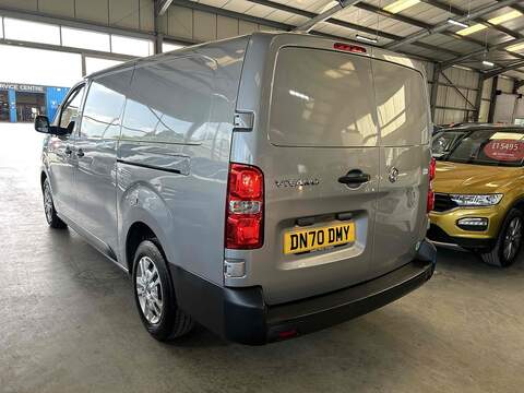 Vauxhall Vivaro 1.5 Turbo D 2900 Dynamic Panel Van 6dr Diesel Manual L2 H1 Euro 6 (s/s) (100 ps) - U10268