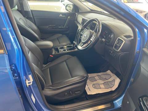 Kia Sportage 1.6 CRDi 4 SUV 5dr Diesel DCT AWD Euro 6 (s/s) (134 bhp) - U10275