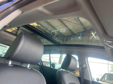 Kia Sportage 1.6 CRDi 4 SUV 5dr Diesel DCT AWD Euro 6 (s/s) (134 bhp) - U10275