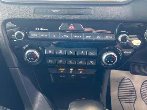 Kia Sportage 1.6 CRDi 4 SUV 5dr Diesel DCT AWD Euro 6 (s/s) (134 bhp) - U10275