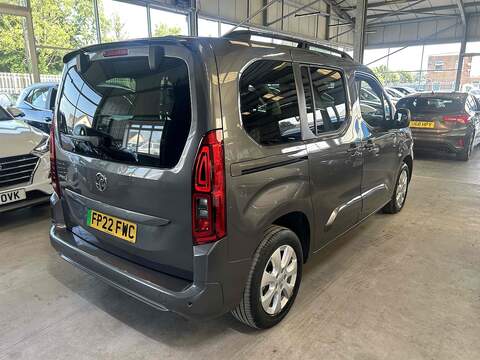 Vauxhall Combo Life Electric 50kWh SE MPV 5dr Electric Auto (5 Seat, 7.4kW Charger) (136 ps) - U10279