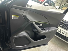 Peugeot E-2008 GT - Thumb 19