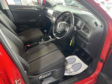 Volkswagen T-Roc TSI EVO SE - Thumb 5