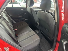 Volkswagen T-Roc TSI EVO SE - Thumb 6
