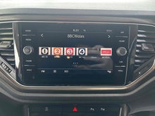Volkswagen T-Roc TSI EVO SE - Thumb 11